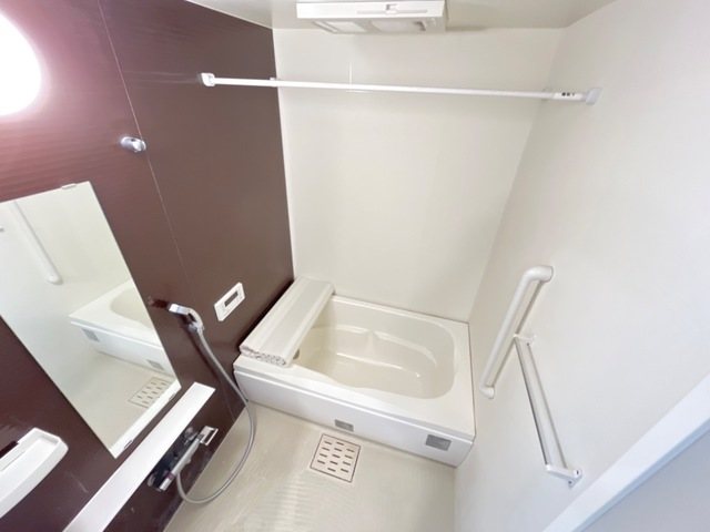 バス・シャワールーム　浴室乾燥機、追炊き機能付き♪