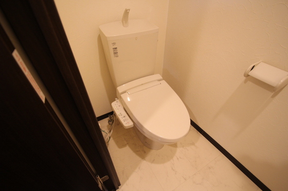 トイレ　※別部屋の写真です