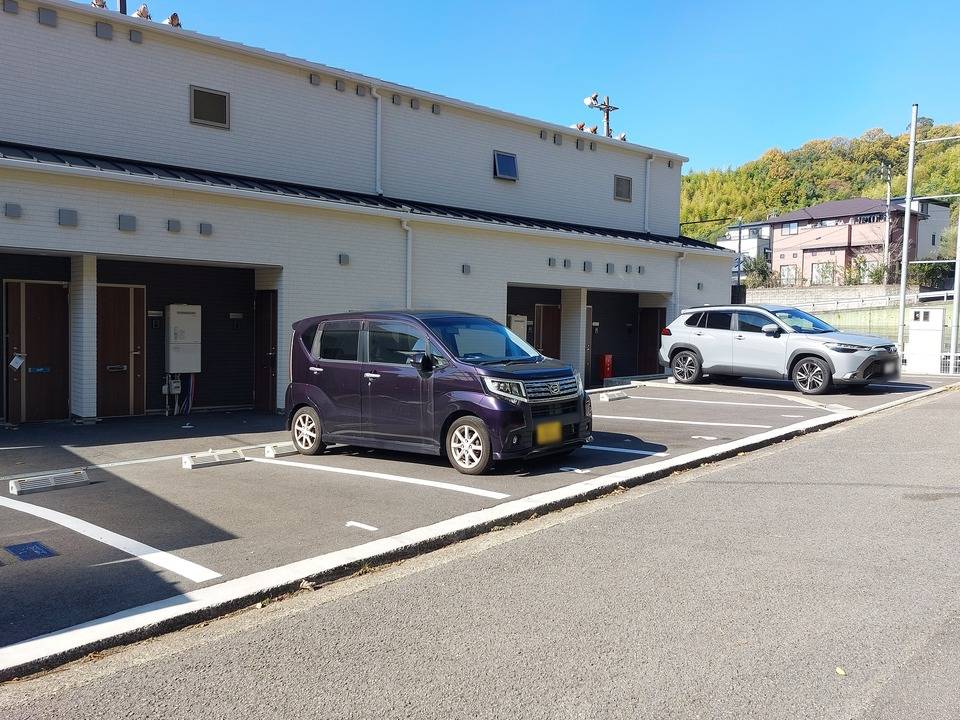 駐車場　駐車場