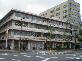 銀行　ゆうちょ銀行若葉店（銀行）まで612m