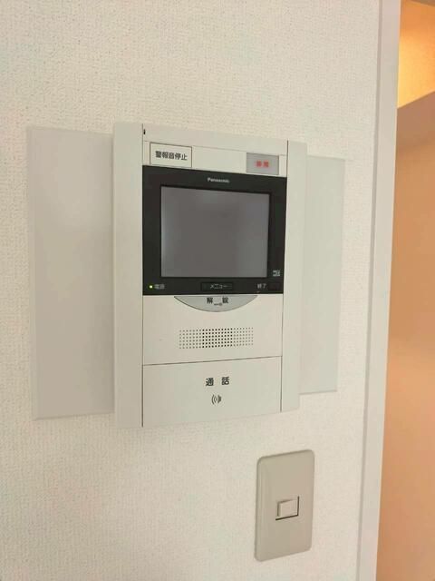 セキュリティ　モニター付インターホン