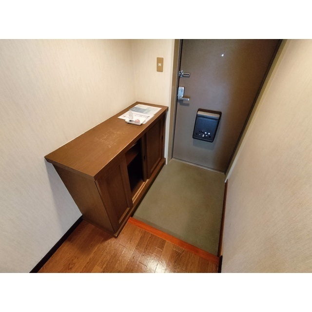 並柳ハイツの玄関写真