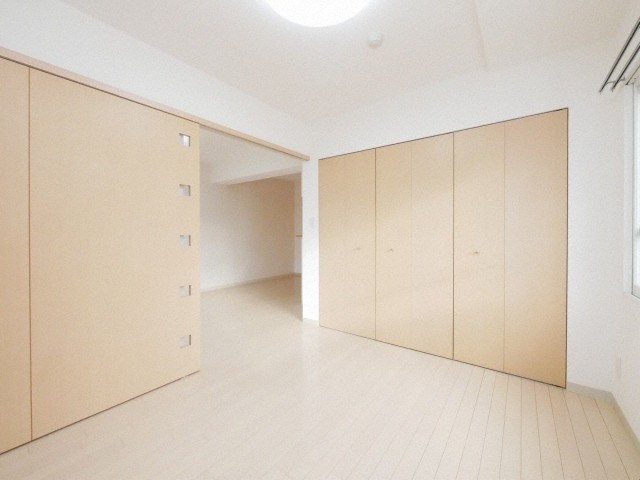 その他部屋・スペース　広さのある洋室です♪