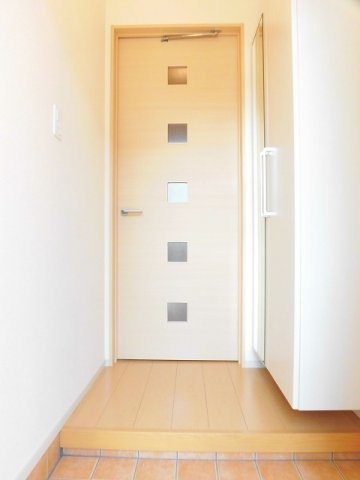 玄関　落ち着いた玄関です