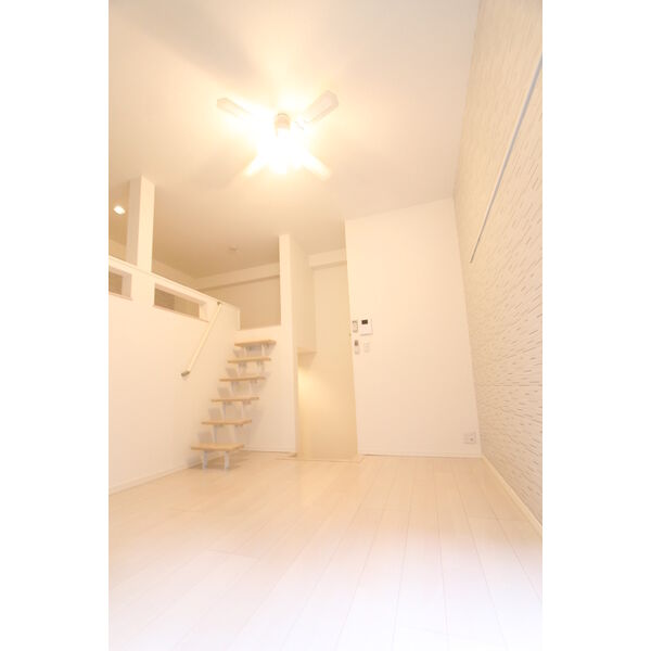 居室・リビング　同タイプのお部屋の写真です。