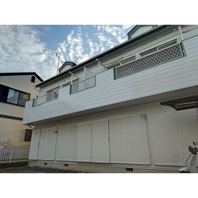 建物外観　２階角部屋