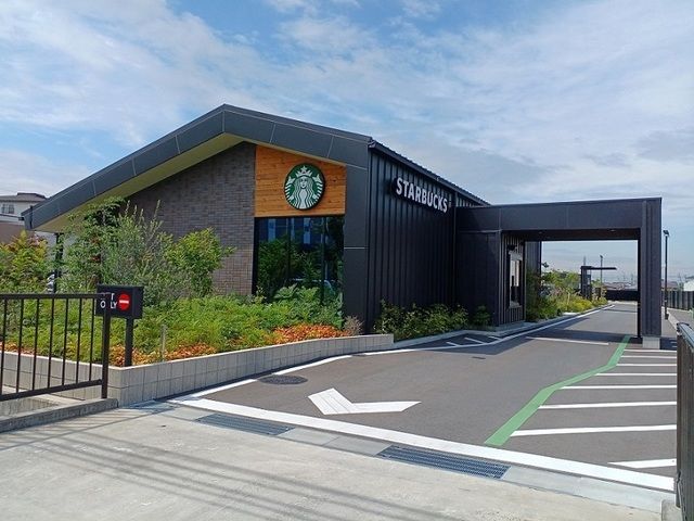飲食店　スターバックスコーヒー様（飲食店）まで500m