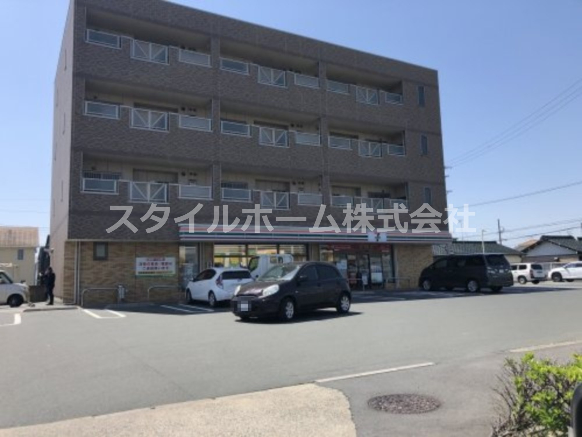 コンビニ　セブンイレブン 豊橋新栄町店（コンビニ）まで696m
