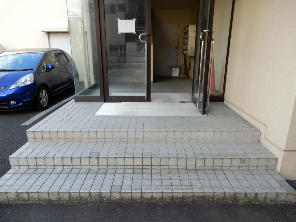 エントランス　エントランス