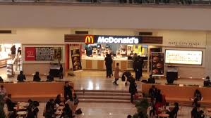 飲食店　マクドナルド 大崎ゲートシティ店（飲食店）まで357m