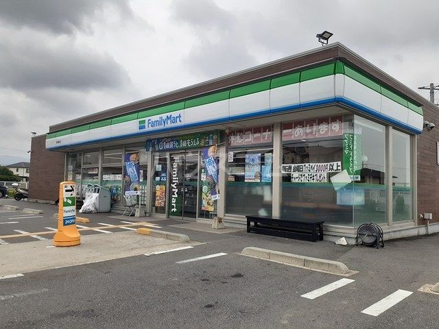 コンビニ　ファミリーマート 貝塚名越店（コンビニ）まで420m