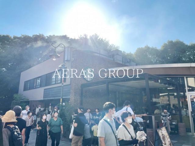 飲食店　スターバックスコーヒー井の頭公園店（飲食店）まで715m