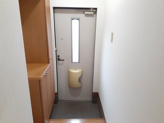 玄関　図面と現状に相違がある場合には現状を優先