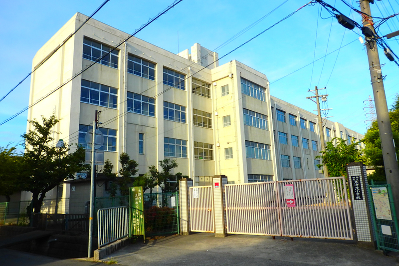小学校　大津茂小学校（小学校）まで1610m
