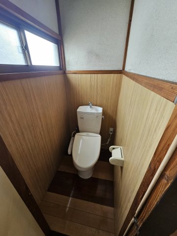 トイレ　コンパクトで使いやすいトイレです