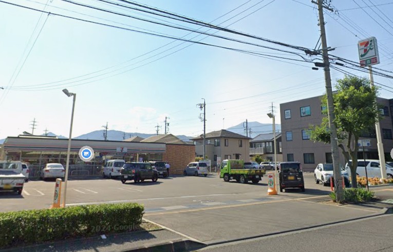 コンビニ　セブンイレブン 長野吉田5丁目店（コンビニ）まで507m