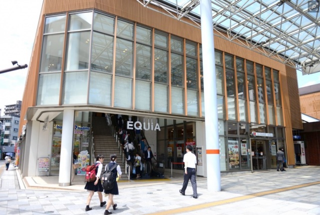 ショッピングセンター　EQUIA朝霞（ショッピングセンター）まで251m
