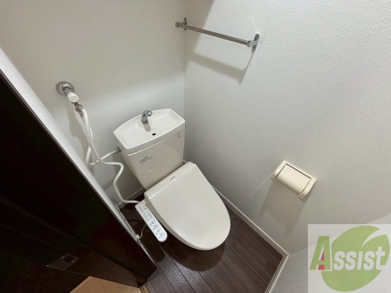 トイレ　トイレです。ウォシュレット付を探している方、おすすめです。
