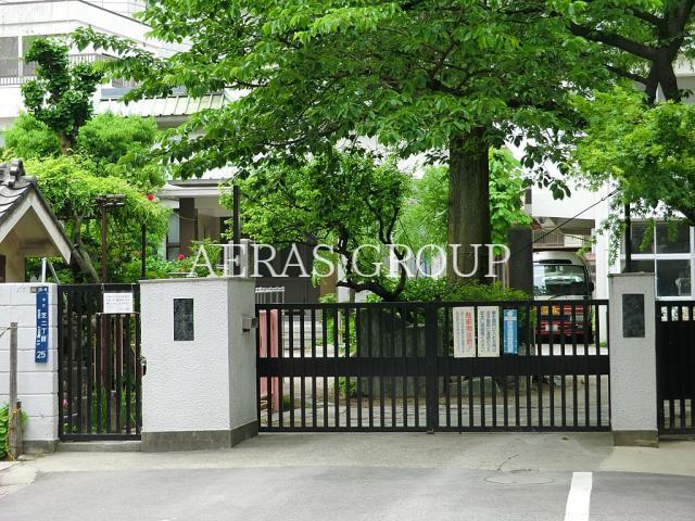 幼稚園・保育園　みなと幼稚園（幼稚園・保育園）まで584m