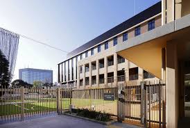 幼稚園・保育園　文京区立認定こども園元町幼稚園（幼稚園・保育園）まで296m