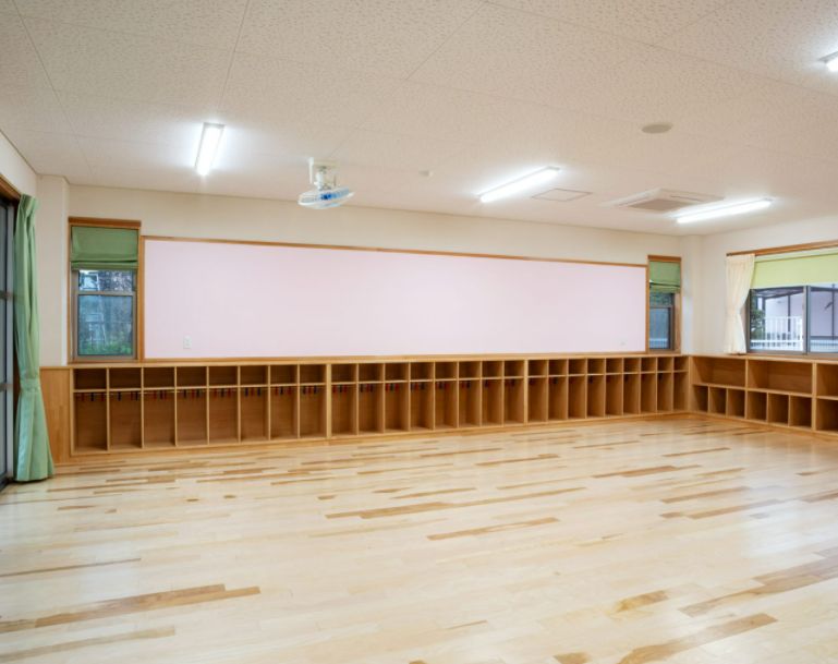 幼稚園・保育園　本郷保育園（幼稚園・保育園）まで337m
