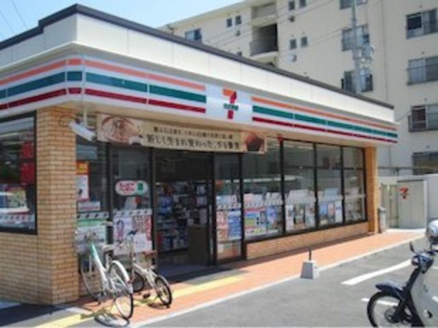 コンビニ　セブンイレブン泉大津東助松町店（コンビニ）まで474m
