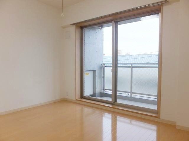 居室・リビング　人気のフローリングのお部屋