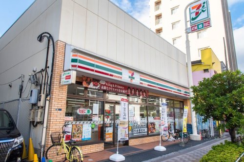 コンビニ　セブンイレブン 墨田文花店（コンビニ）まで181m