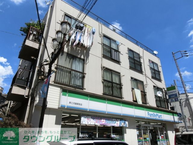 コンビニ　ファミリーマート新三河島駅前店（コンビニ）まで380m