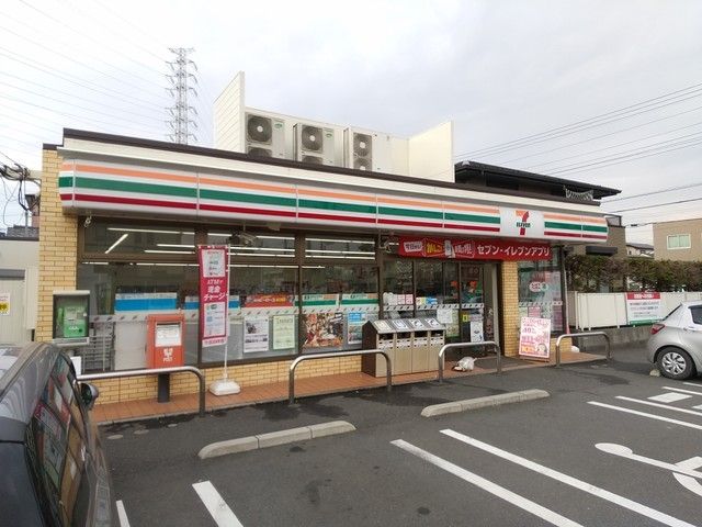 コンビニ　セブンイレブン鳩ヶ谷坂下1丁目店（コンビニ）まで862m