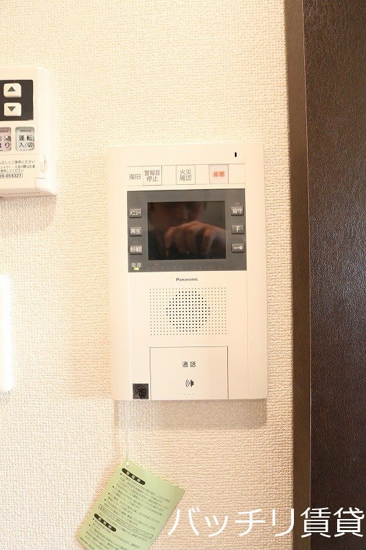 セキュリティ　別号室写真の為現況を優先致します。