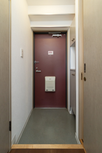 玄関　※写真は同タイプ住戸です。