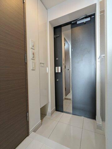 玄関　収納もある玄関です