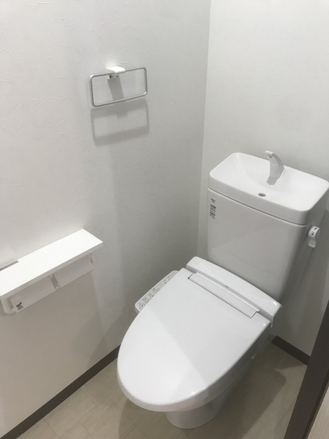 トイレ　写真は別室のものとなります。