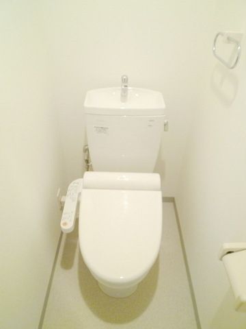 トイレ　同建物別タイプ間取り写真