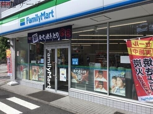 コンビニ　ファミリーマート四日市西新地店（コンビニ）まで384m