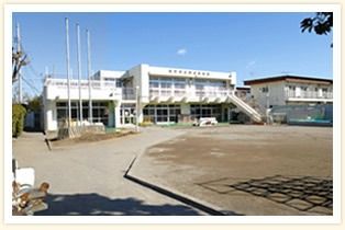 幼稚園・保育園　四谷保育所（幼稚園・保育園）まで712m
