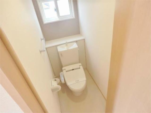 トイレ　※別の棟の参考写真です※