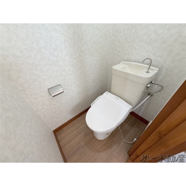 安西ビルのトイレ写真