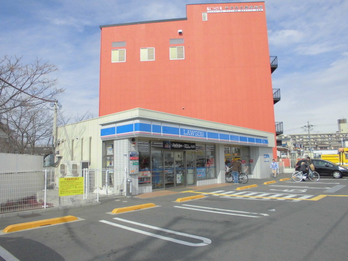 コンビニ　ローソン（コンビニ）まで525m