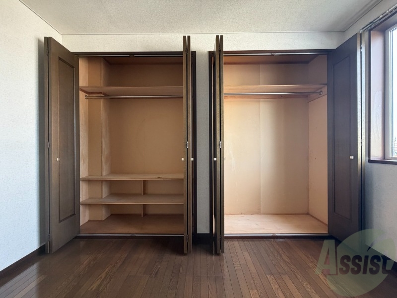 収納　クローゼットがありました。お洋服や荷物はここへ