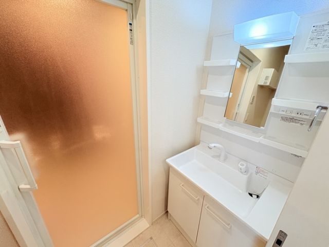 ロイヤルタウン長瀬町Bの内装写真