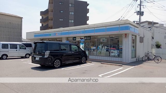 コンビニ　ローソン博多諸岡五丁目店（コンビニ）まで548m