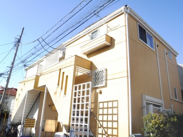 建物外観　2007年完成、全室ロフト完備♪