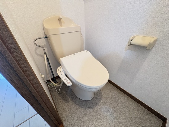 トイレ　※別部屋の写真です