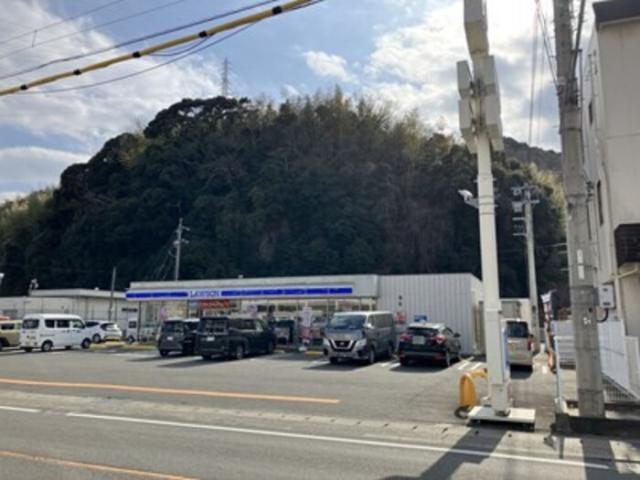コンビニ　ローソン 阿南税務署前店（コンビニ）まで490m