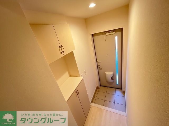 玄関　お問合せはタウンハウジングまで！※現地待合わせ相談可能