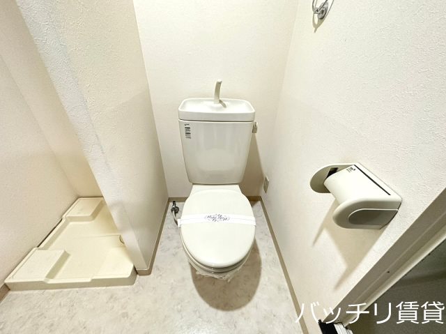 トイレ　※同型タイプ写真の為、現状優先。