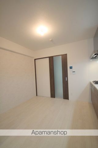 Forest Court 南大江公園の居間写真