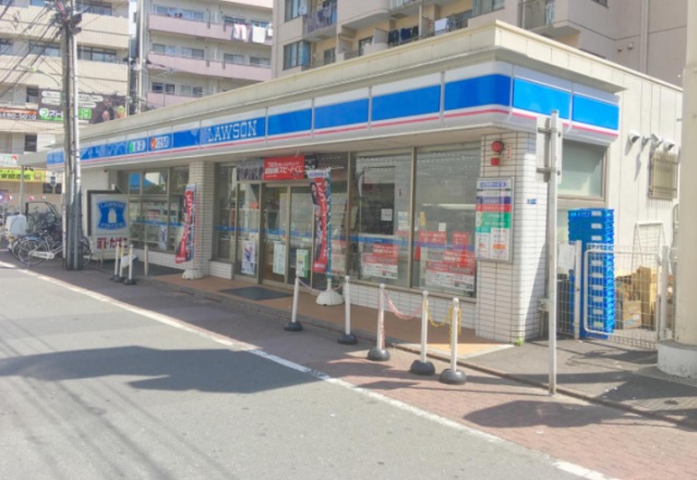 コンビニ　ローソン蒲田駅東店（コンビニ）まで241m